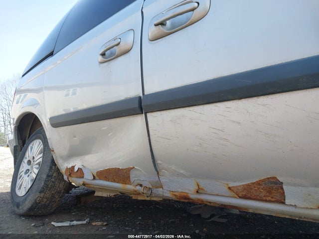 2006 CHRYSLER TOWN & COUNTRY 1A4GP45R86B667320 Photo 5