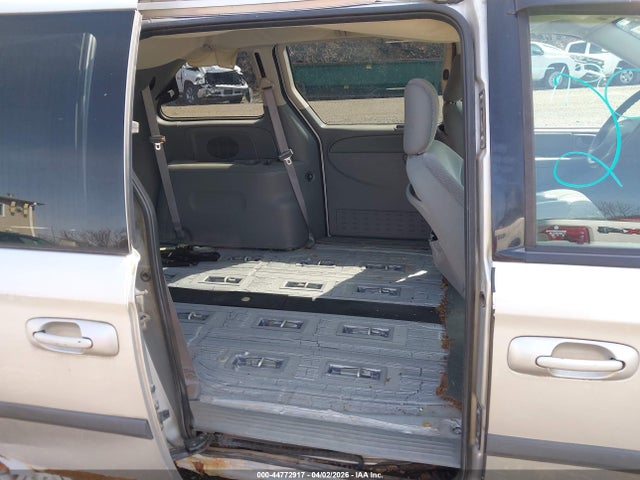 2006 CHRYSLER TOWN & COUNTRY 1A4GP45R86B667320 Photo 7