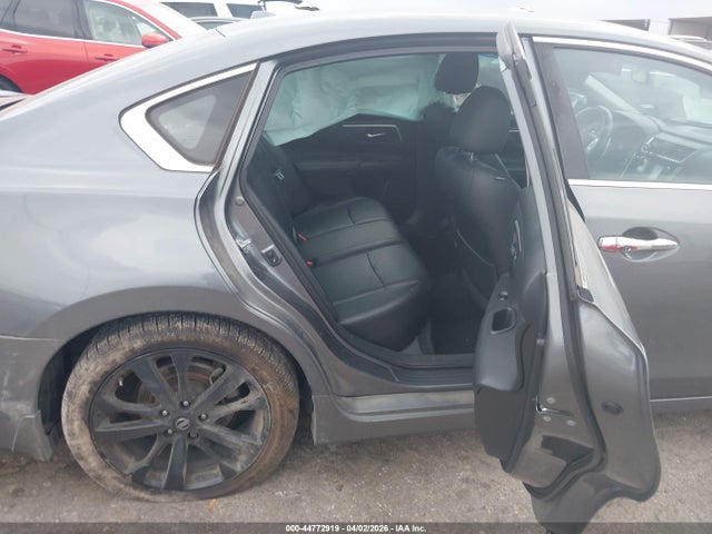 2018 Nissan Altima 2.5 Sr მანქანა იყიდება აუქციონზე, vin: 1N4AL3AP3JC277515, აუქციონის ნომერი: 44772919