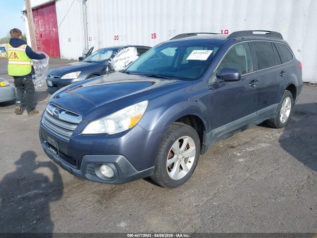 Продаж на аукціоні авто 2014 Subaru Outback 2.5i Premium, vin: 4S4BRBCC4E3242436, номер лоту: 44772943