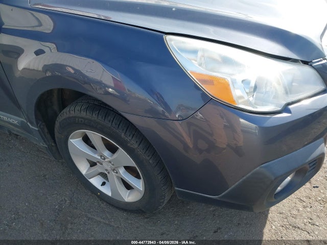 Продаж на аукціоні авто 2014 Subaru Outback 2.5i Premium, vin: 4S4BRBCC4E3242436, номер лоту: 44772943