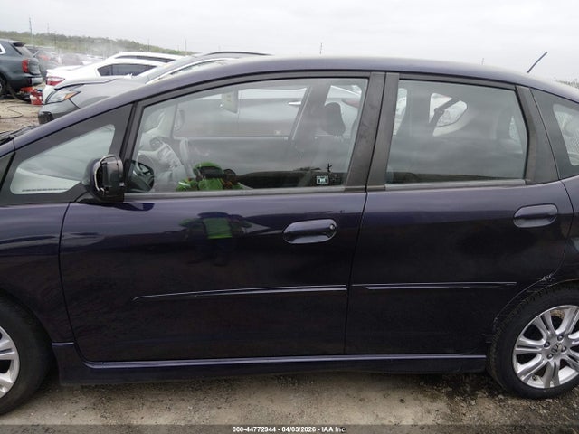 44772944 :رقم المزاد ، JHMGE8H47AC009010 vin ، 2010 Honda Fit Sport مزاد بيع