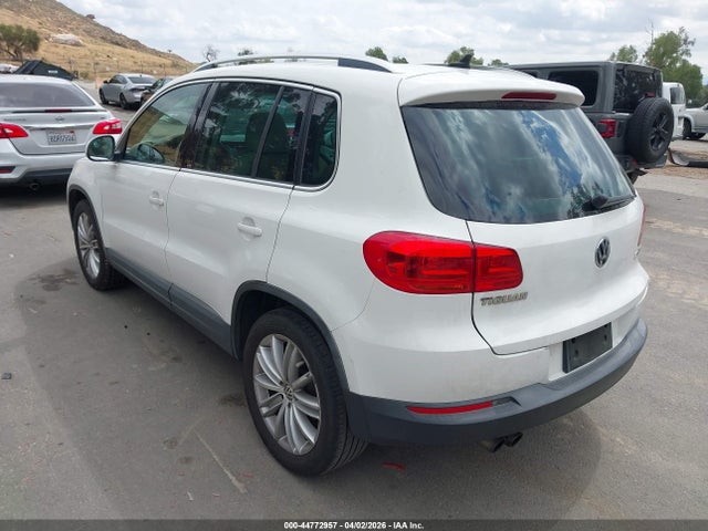 2012 VOLKSWAGEN TIGUAN WVGAV7AX3CW546931 Photo 2