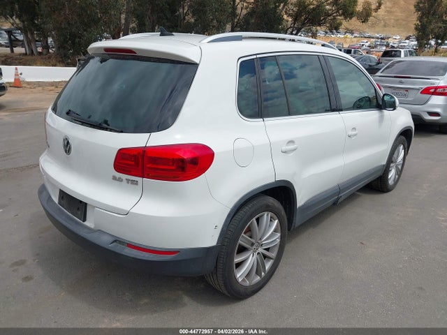 2012 VOLKSWAGEN TIGUAN WVGAV7AX3CW546931 Photo 3