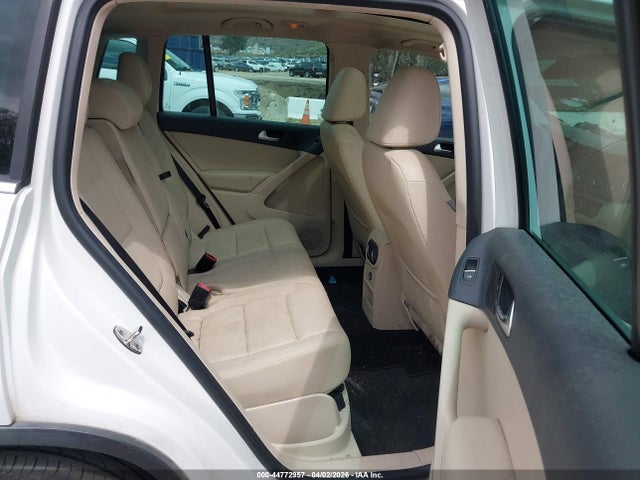 2012 VOLKSWAGEN TIGUAN WVGAV7AX3CW546931 Photo 7