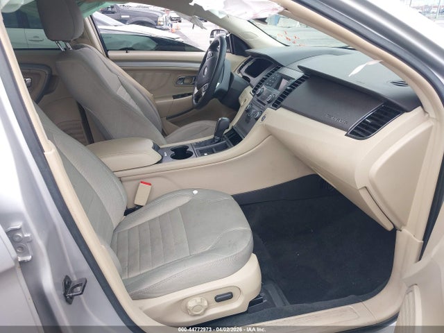 Ford TAURUS SE 2017 1FAHP2D84HG124243 Image 5