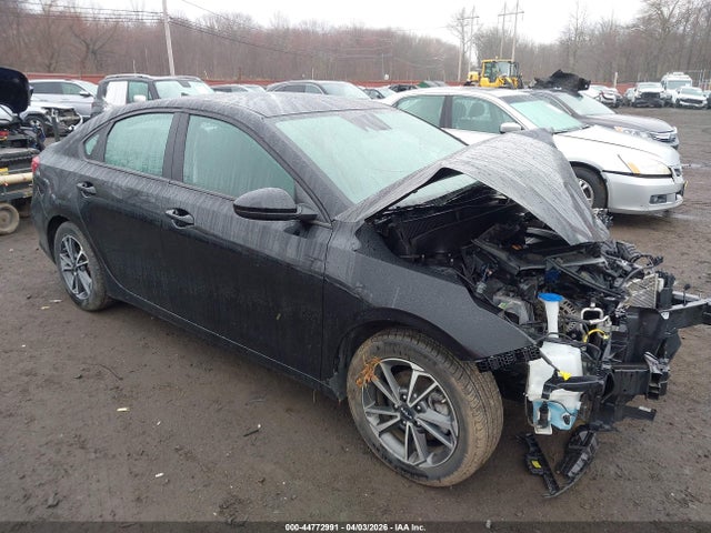 44772991 :رقم المزاد ، 3KPF24AD0NE446323 vin ، 2022 Kia Forte Lxs مزاد بيع