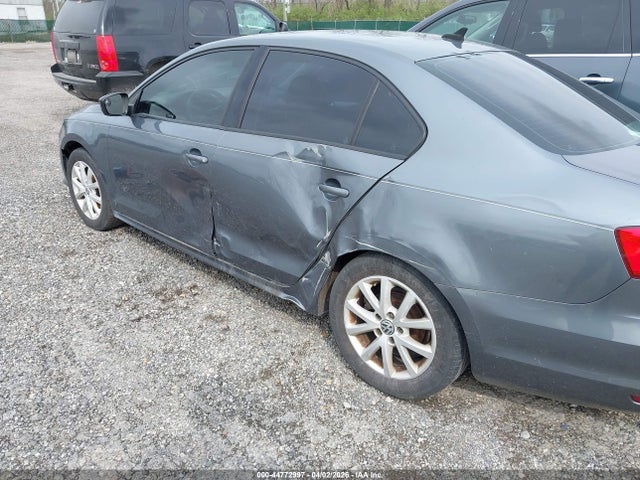 2015 Volkswagen Jetta 1.8t Se მანქანა იყიდება აუქციონზე, vin: 3VWD17AJ0FM262683, აუქციონის ნომერი: 44772997