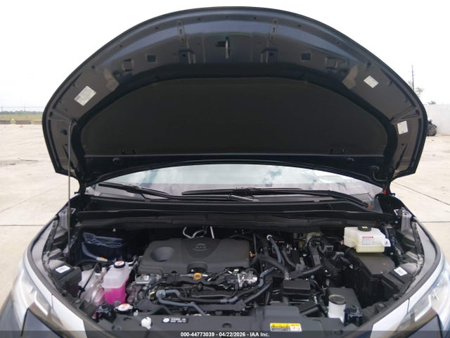 Toyota Sienna Limited 2026 5TDZRKEC1TS301728 Image 10