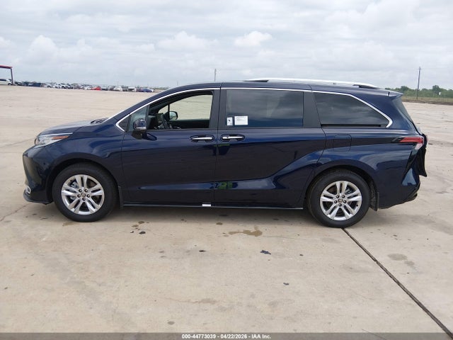 Toyota Sienna Limited 2026 5TDZRKEC1TS301728 Image 14