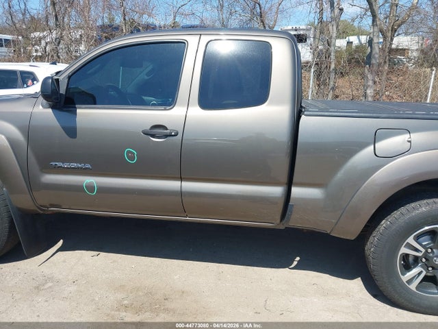 44773080 :رقم المزاد ، 5TFUU4EN3BX019878 vin ، 2011 Toyota Tacoma Base V6 مزاد بيع