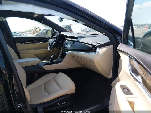 2017 Cadillac Xt5 მანქანა იყიდება აუქციონზე, vin: 1GYKNARS9HZ233851, აუქციონის ნომერი: 44773094