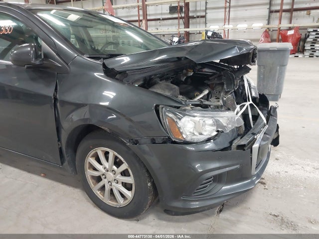 Aukcja sprzedaży 2017 Chevrolet Sonic Lt Auto, vin: 1G1JD5SH0H4134173, numer aukcji: 44773130