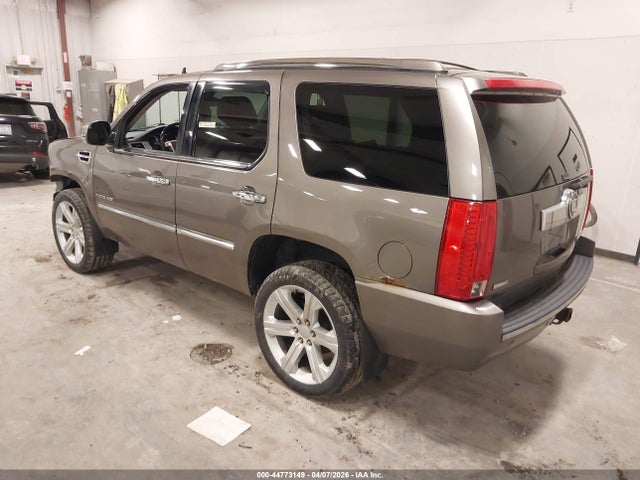 Продаж на аукціоні авто 2011 Cadillac Escalade Premium, vin: 1GYS4CEF4BR337954, номер лоту: 44773149