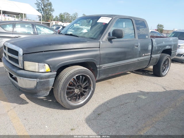 44773155 :رقم المزاد ، 3B7HC12Y2XG144402 vin ، 1999 Dodge Ram 1500 St مزاد بيع
