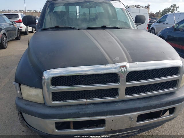 44773155 :رقم المزاد ، 3B7HC12Y2XG144402 vin ، 1999 Dodge Ram 1500 St مزاد بيع