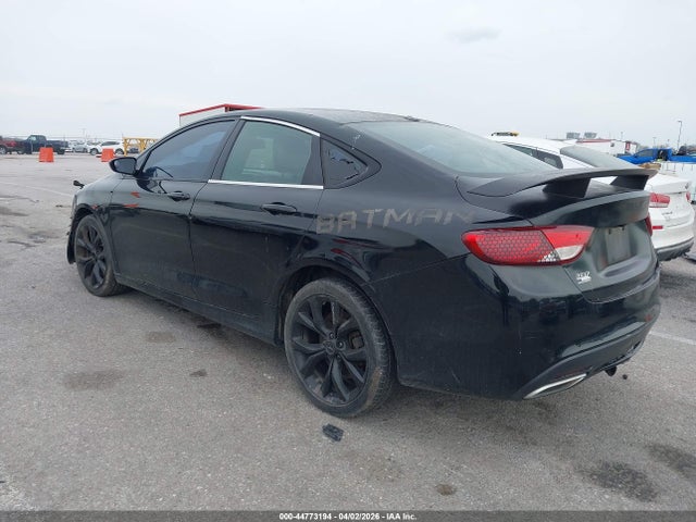 44773194 :رقم المزاد ، 1C3CCCBG1FN527514 vin ، 2015 Chrysler 200 S مزاد بيع