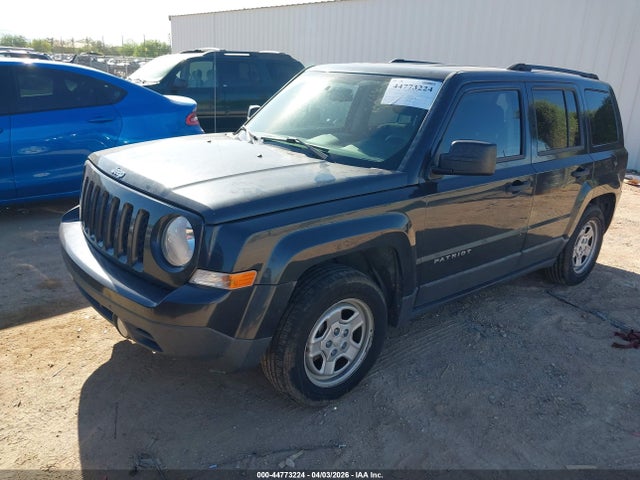1C4NJPBA8GD502758 Jeep Patriot Sport