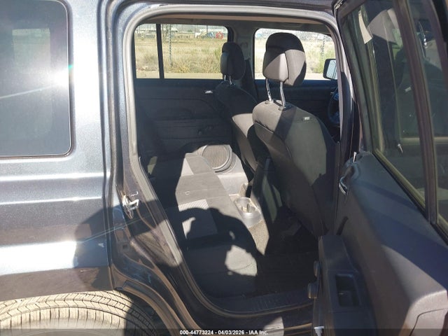 1C4NJPBA8GD502758 Jeep Patriot Sport