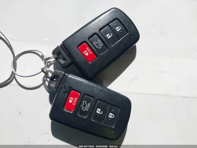 Toyota Rav4 Xle 2018 JTMRFREV0JJ736401 Image 11