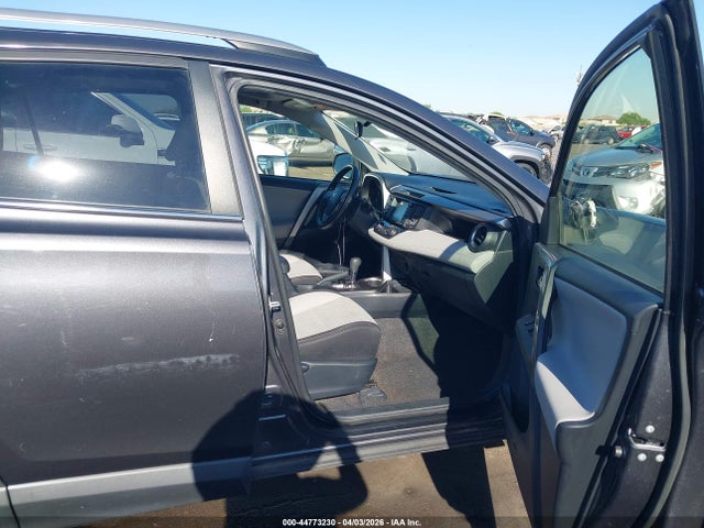 Toyota Rav4 Xle 2018 JTMRFREV0JJ736401 Image 5