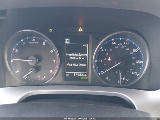 Toyota Rav4 Xle 2018 JTMRFREV0JJ736401 Image 7