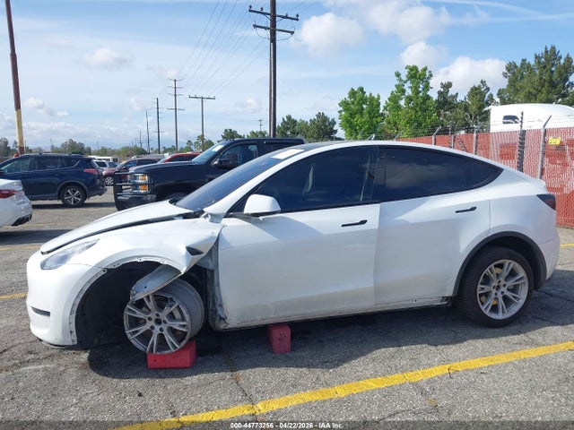 5YJYGDEE5LF019613 Tesla Model Y Long Range Dual Motor All-wheel Drive