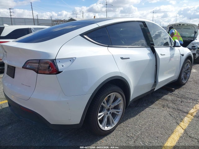 5YJYGDEE5LF019613 Tesla Model Y Long Range Dual Motor All-wheel Drive