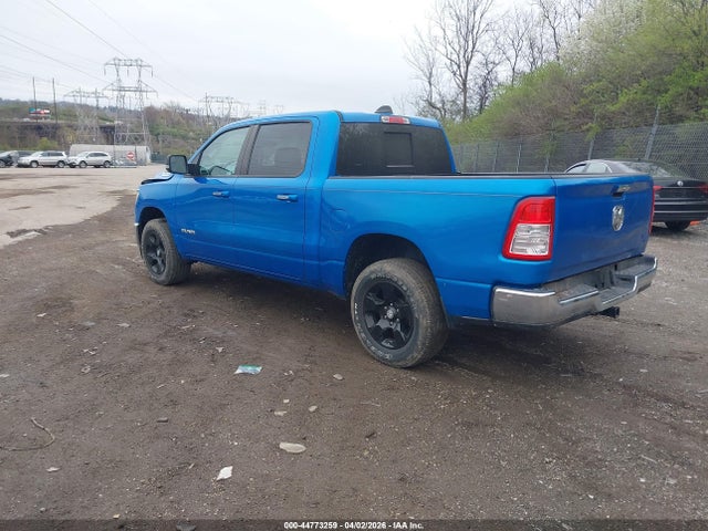 2020 RAM 1500 1C6RRFFG8LN413481 Photo 2