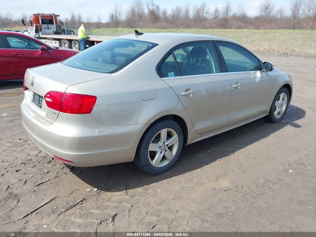 2013 Volkswagen Jetta 2.0l Tdi მანქანა იყიდება აუქციონზე, vin: 3VWLL7AJ7DM293769, აუქციონის ნომერი: 44773264