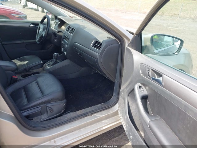 2013 Volkswagen Jetta 2.0l Tdi მანქანა იყიდება აუქციონზე, vin: 3VWLL7AJ7DM293769, აუქციონის ნომერი: 44773264