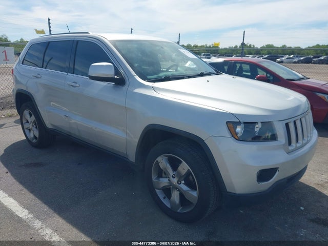 2013 Jeep Grand Cherokee Laredo მანქანა იყიდება აუქციონზე, vin: 1C4RJEAG6DC558534, აუქციონის ნომერი: 44773306