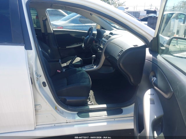 2013 TOYOTA COROLLA 5YFBU4EE1DP081093 Photo 4