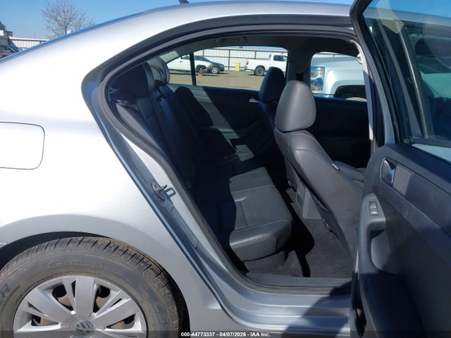 3VWD17AJ9EM247727 Volkswagen Jetta 1.8t Se