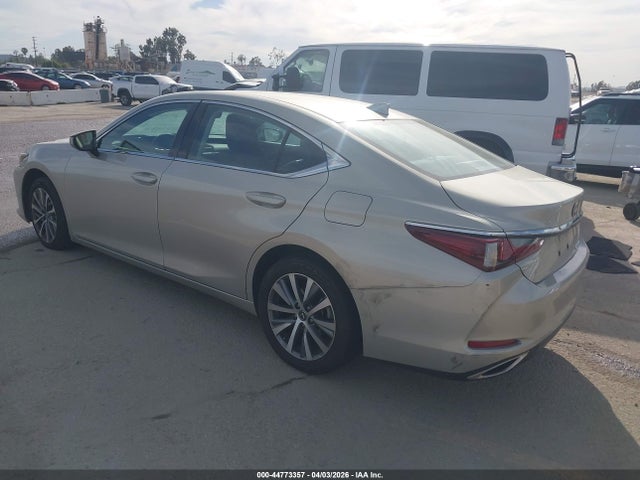 44773357 :رقم المزاد ، 58ABZ1B1XKU049541 vin ، 2019 Lexus Es 350 مزاد بيع
