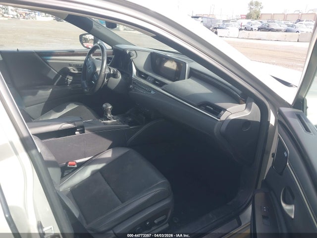 44773357 :رقم المزاد ، 58ABZ1B1XKU049541 vin ، 2019 Lexus Es 350 مزاد بيع