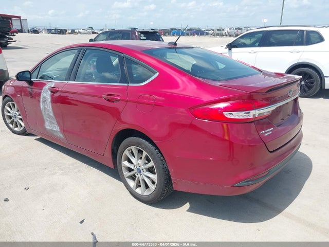 3FA6P0HDXHR257861 Ford FUSION SE