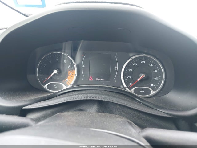 2015 Jeep Renegade Latitude მანქანა იყიდება აუქციონზე, vin: ZACCJBBT9FPB25059, აუქციონის ნომერი: 44773364
