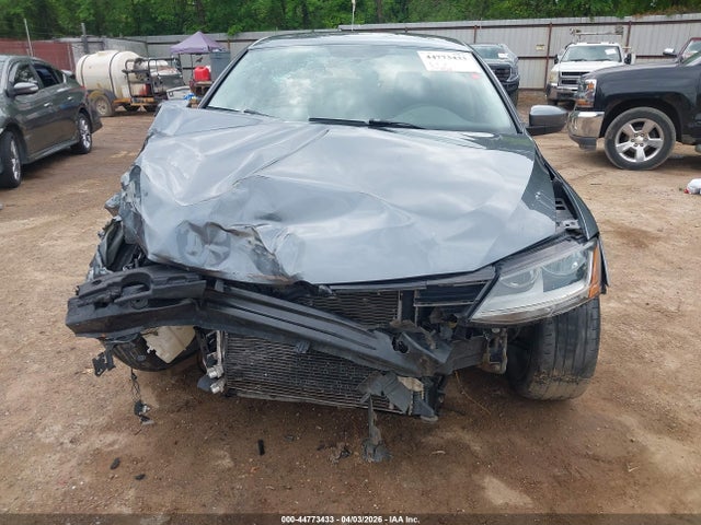 2017 Volkswagen Jetta 1.4t S მანქანა იყიდება აუქციონზე, vin: 3VW2B7AJ1HM401856, აუქციონის ნომერი: 44773433