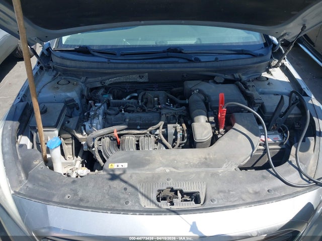 5NPE24AF8HH558879 Hyundai SONATA SE
