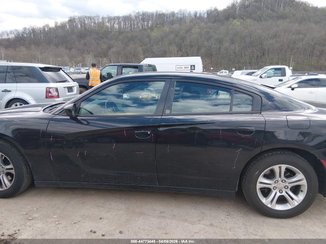 2015 Dodge Charger Se მანქანა იყიდება აუქციონზე, vin: 2C3CDXBG8FH725679, აუქციონის ნომერი: 44773448