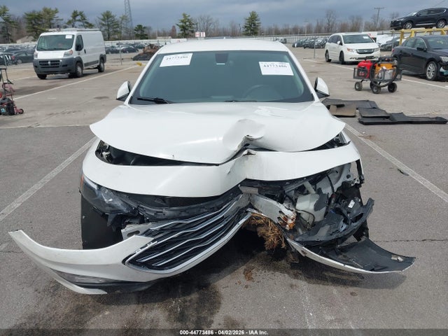 1G1ZD5STXLF078053 Chevrolet Malibu Fwd Lt