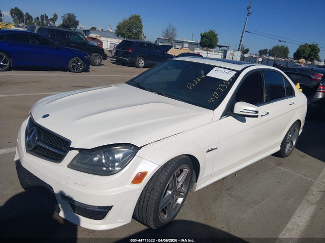 2012 Mercedes-benz C 63 Amg მანქანა იყიდება აუქციონზე, vin: WDDGF7HB7CA679619, აუქციონის ნომერი: 44773522