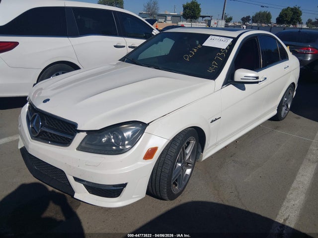 2012 Mercedes-benz C 63 Amg მანქანა იყიდება აუქციონზე, vin: WDDGF7HB7CA679619, აუქციონის ნომერი: 44773522