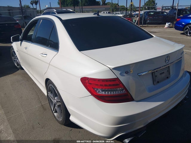 2012 Mercedes-benz C 63 Amg მანქანა იყიდება აუქციონზე, vin: WDDGF7HB7CA679619, აუქციონის ნომერი: 44773522