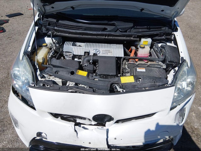 Toyota Prius Two 2014 JTDKN3DU8E1758033 Image 10