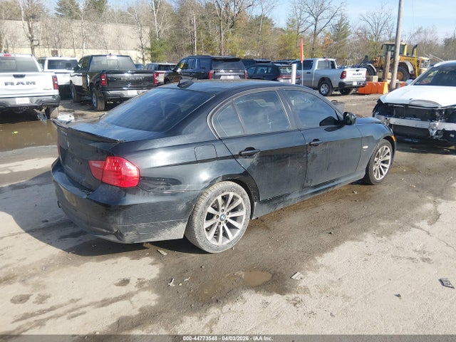 44773548 :رقم المزاد ، WBAPK5G55BNN81957 vin ، 2011 Bmw 328i Xdrive مزاد بيع