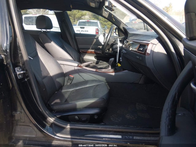 44773548 :رقم المزاد ، WBAPK5G55BNN81957 vin ، 2011 Bmw 328i Xdrive مزاد بيع