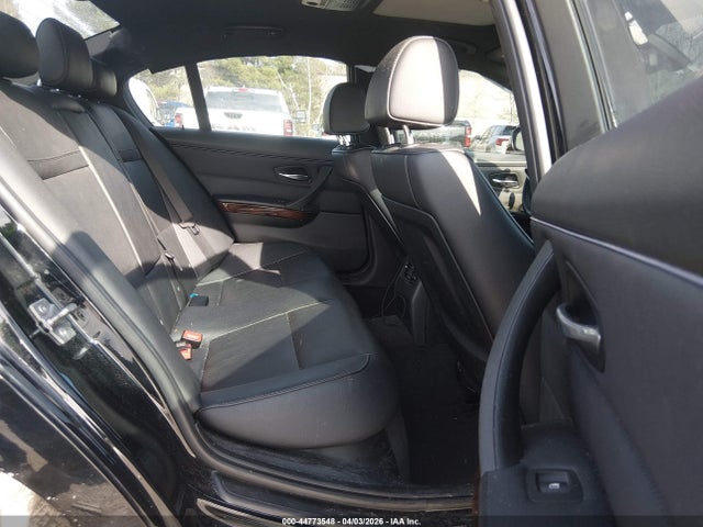 44773548 :رقم المزاد ، WBAPK5G55BNN81957 vin ، 2011 Bmw 328i Xdrive مزاد بيع