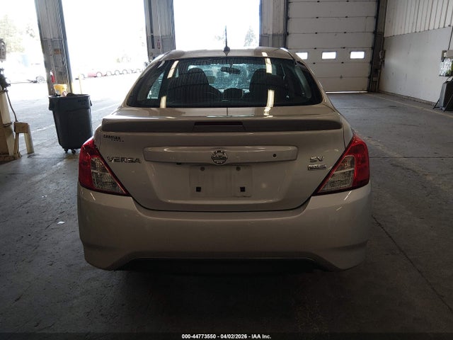 3N1CN7AP5JL871647 Nissan Versa 1.6 Sv